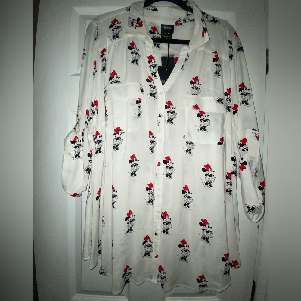 NWT Torrid Disney Collection Blouse Size 3